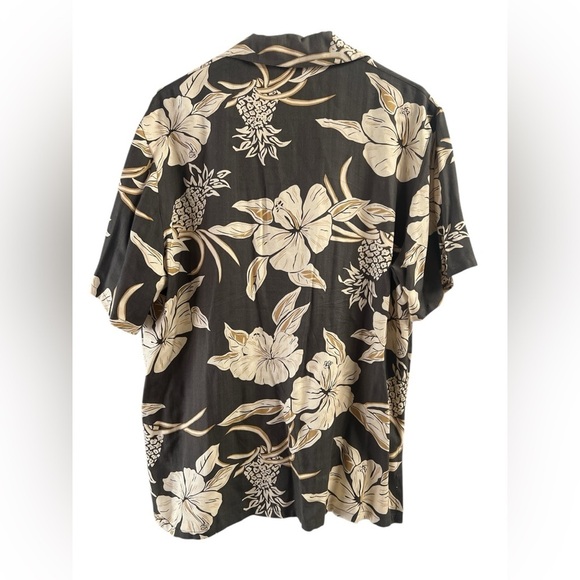 John Paul Richard silk floral short sleeve button up shirt - Picture 3 of 3